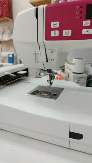Máquina de bordar ALFA CREA
