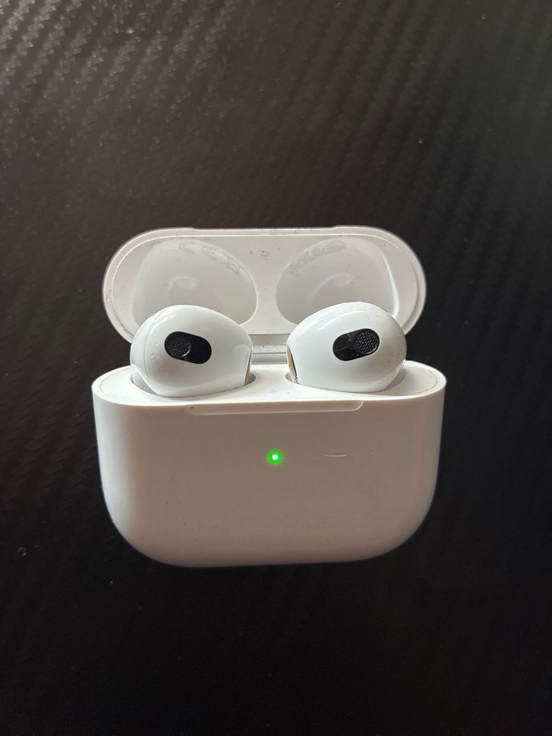 AirPods 3ª Gen afbeelding 2