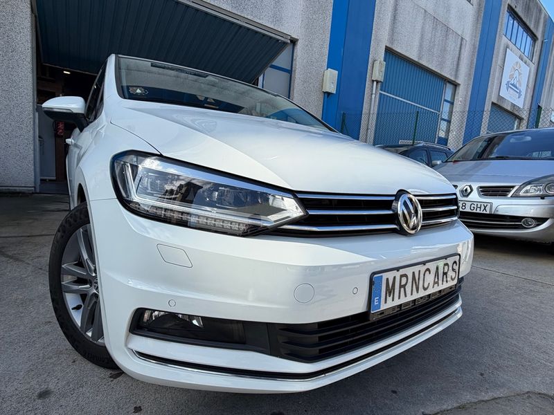 Volkswagen Touran Sport (190cv) + libro - foto 1