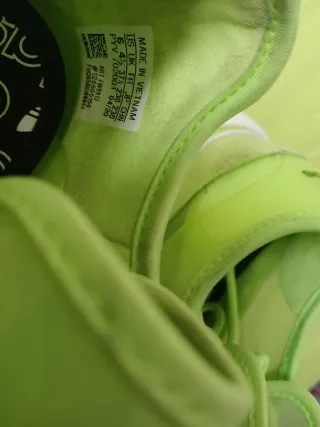 Zapatillas Adidas Verdes y Plateadas