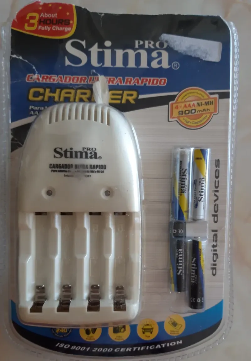 Cargador de pilas Stima PRO.