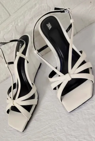 Sandalias Zara Tacón Blanco