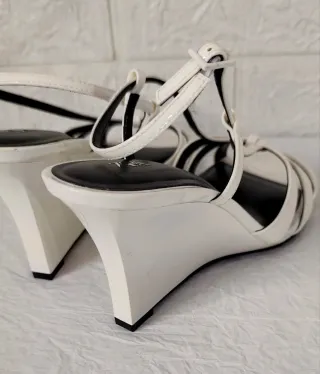 Sandalias Zara Tacón Blanco