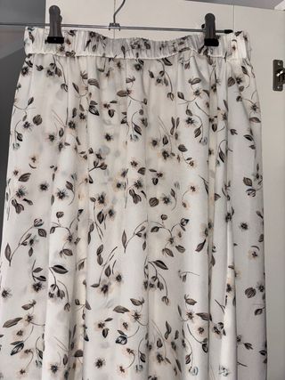 Falda SHEIN floral M