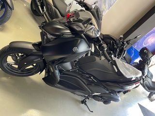 Yamaha Xmax tech max 125 2025 Negra