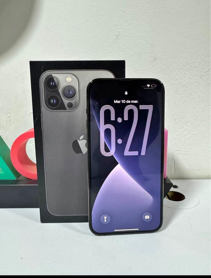iPhone 13 Pro Max Grigio Siderale afbeelding 4