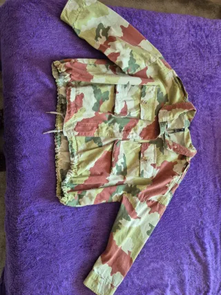Chaqueta camuflaje Zara mujer nueva