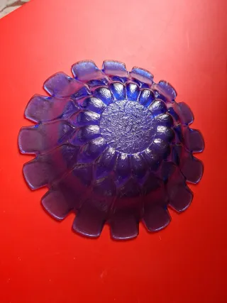 Centro tavola in vetro blu