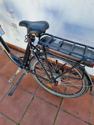 Bicicleta Eléctrica Negra