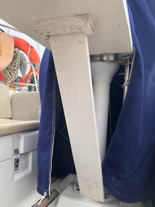 Mesa de barco plegable.