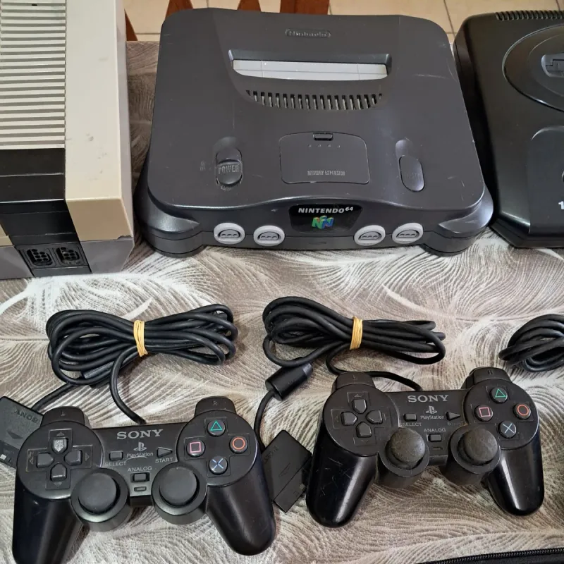 Consolas de lote Nintendo, Sega, PlayStation afbeelding 9