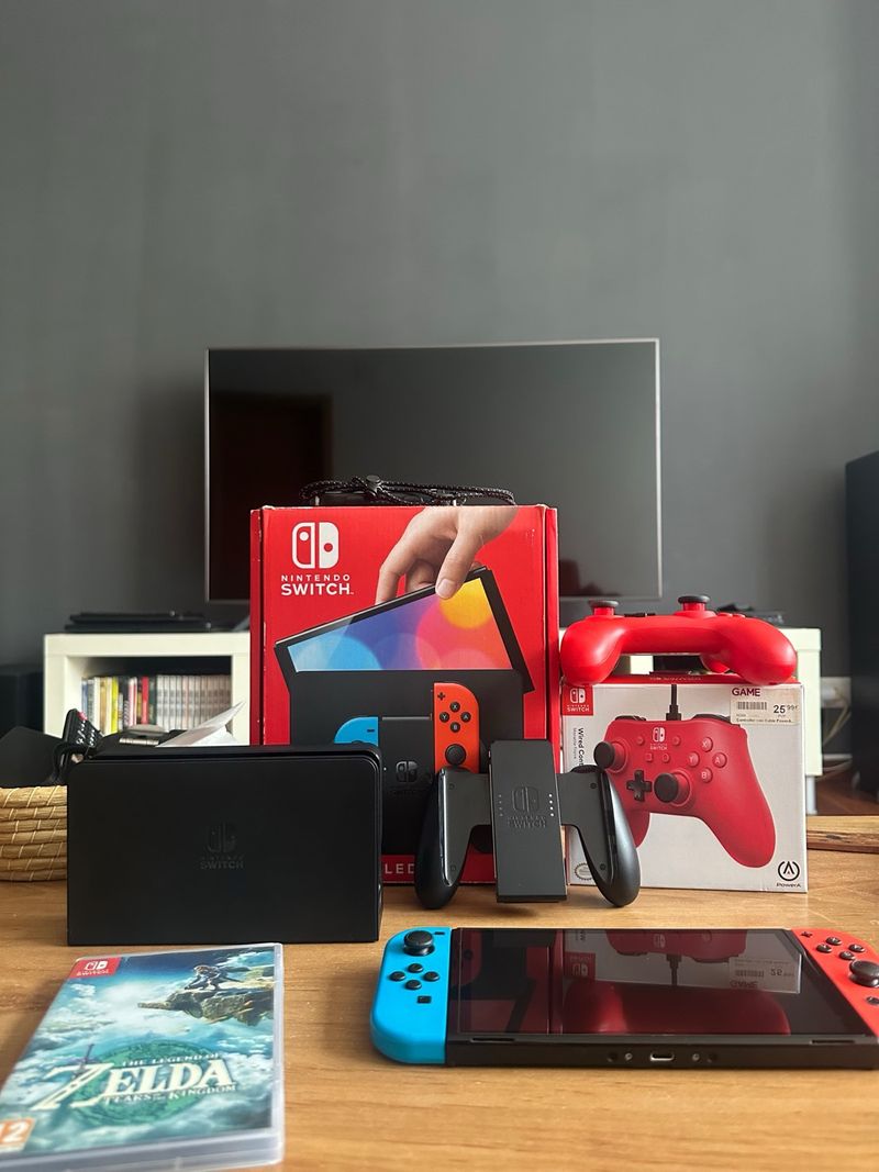 Nintendo Switch OLED Azul/Rojo