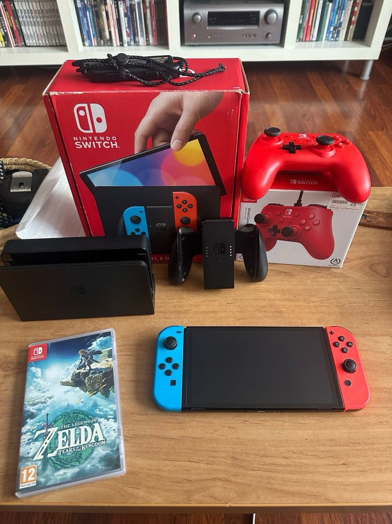 Nintendo Switch OLED Azul/Rojo afbeelding 2
