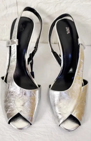 Sandalias de tacón plateadas