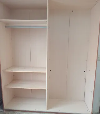 Armario puertas correderas madera grande