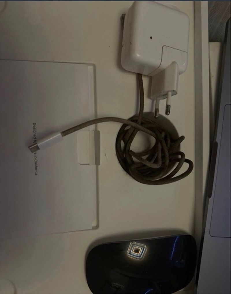 MacBook Air M2 2023 Gris Espacial afbeelding 5