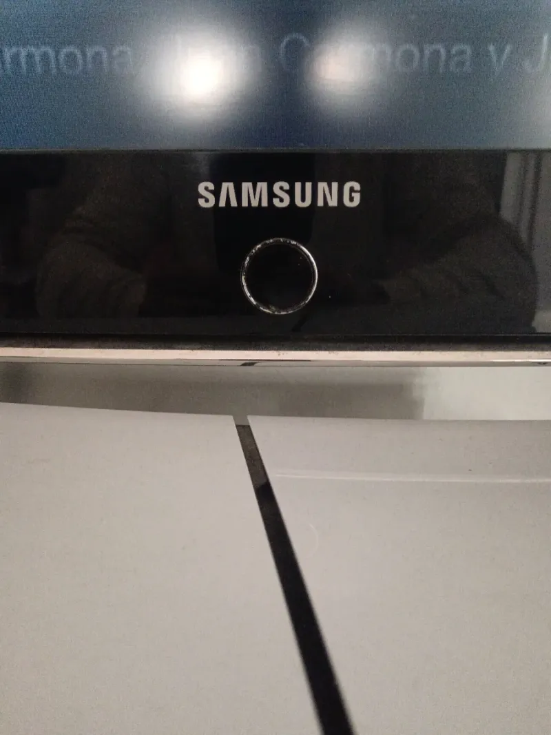 Televisor Samsung Negro y Gris afbeelding 2