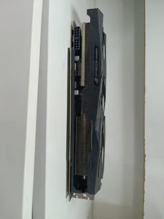 Tarjeta Gráfica Asus ROG Strix RX Vega 56