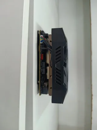 Tarjeta Gráfica Asus ROG Strix RX Vega 56