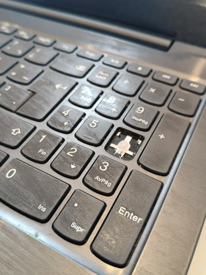 Lenovo V330-15IKB i5 8GB RAM 512GB SSD afbeelding 2