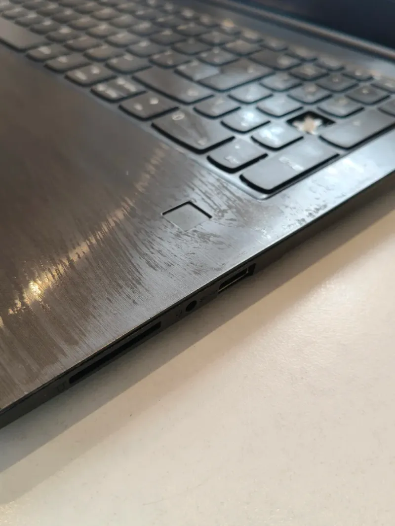 Lenovo V330-15IKB i5 8GB RAM 512GB SSD afbeelding 4