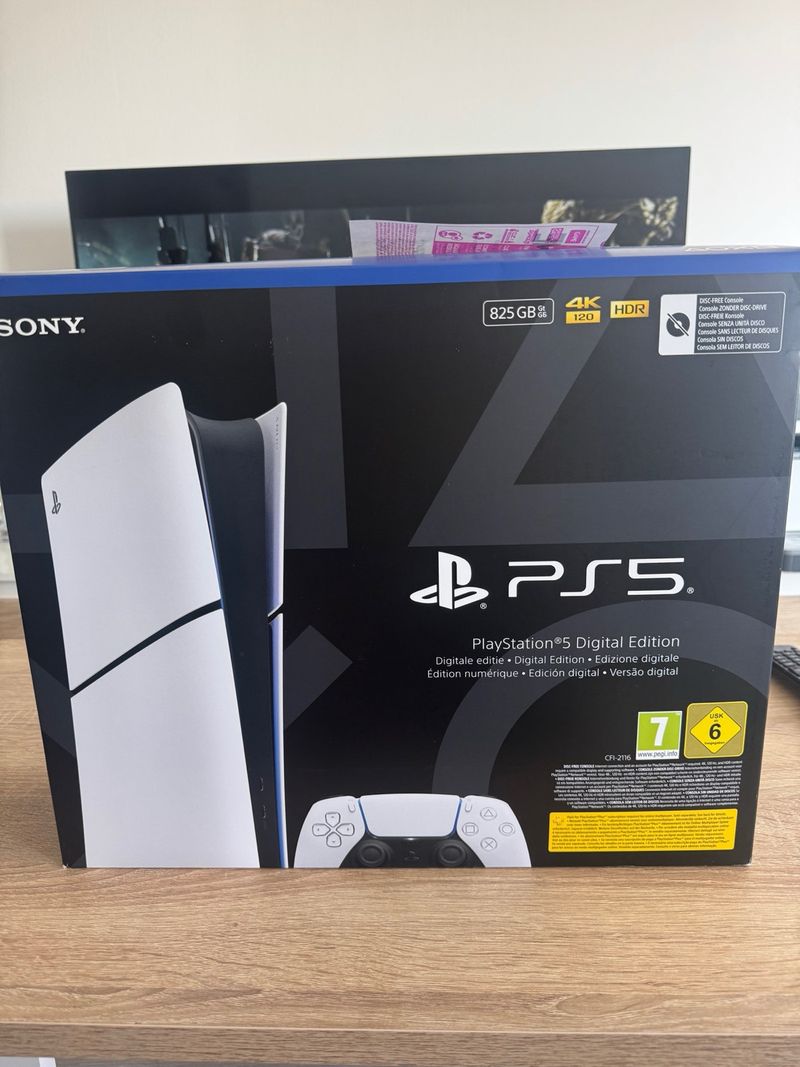PlayStation 5 Digital Edition (PS5)