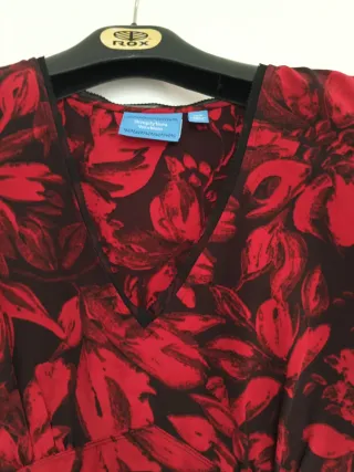 Vestido floral Simply Vera Vera Wang rojo