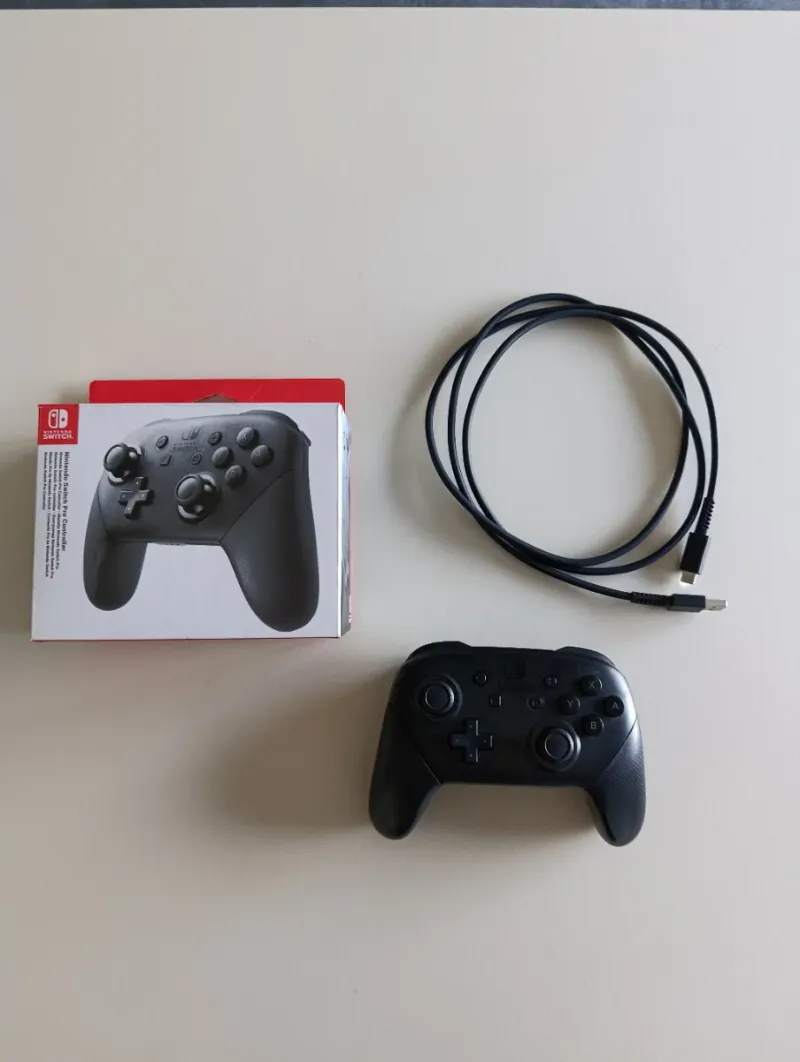Nintendo Switch Pro Controller