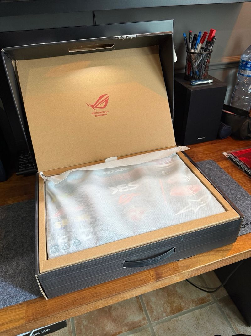 ASUS ROG Gaming i7 1TB + Caja y Cargador afbeelding 3