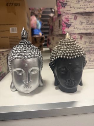 Unidad 4€ Figura Buda Suerte Plata y Negro