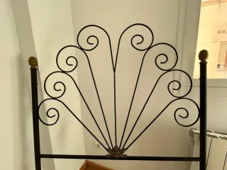 Cabecero forja cama 90 cm negro y dorado