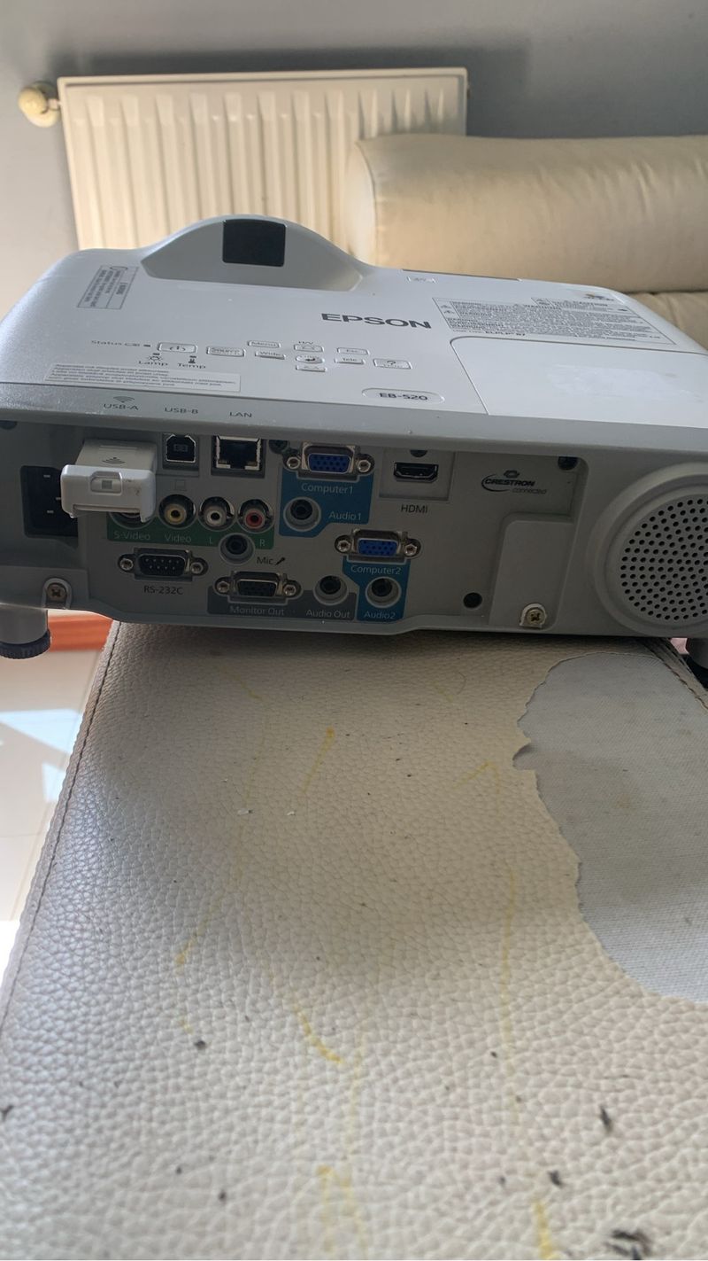 Proyector Epson EB-520