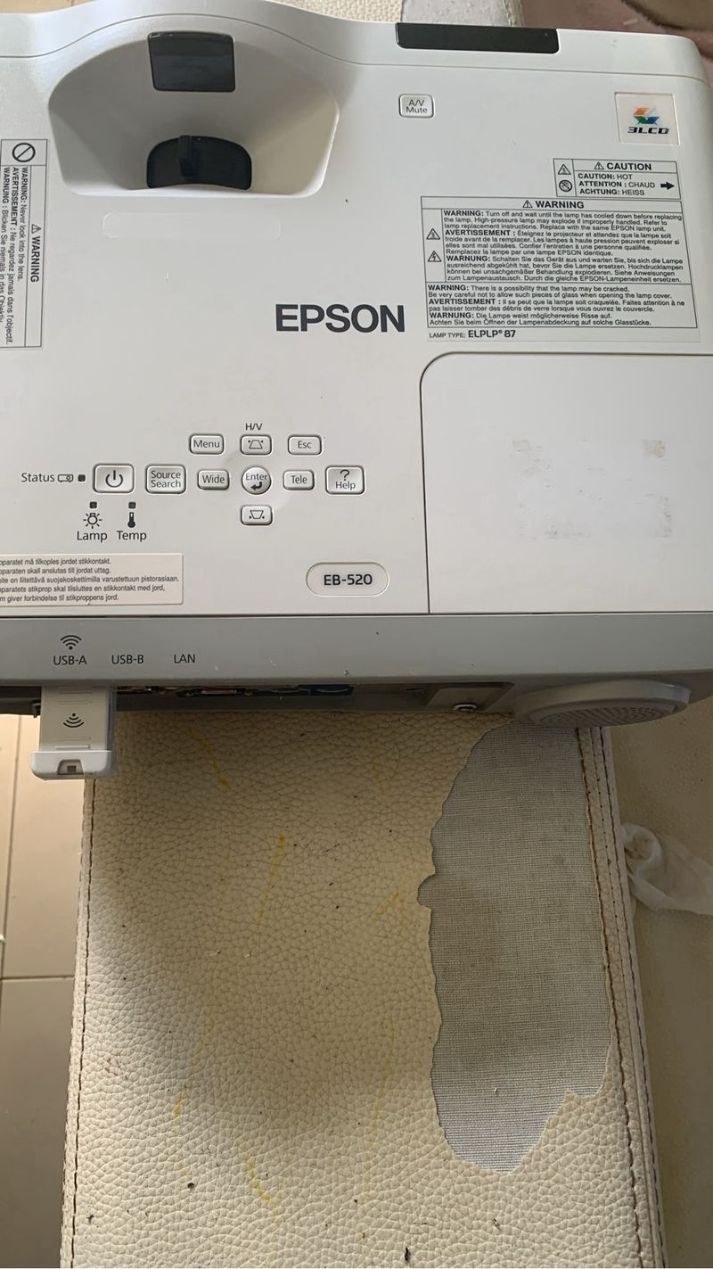 Proyector Epson EB-520 afbeelding 2