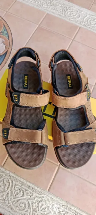 Sandalias con velcro Hombre Marrones