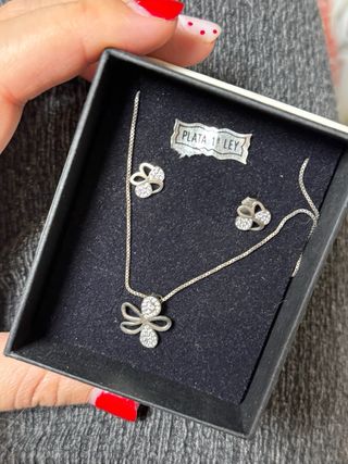 Conjunto collar y pendientes plata