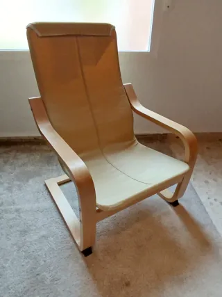 Sillón Infantil Poäng, Ikea. Beige, funda gris.