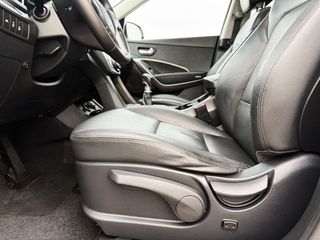 Hyundai Santa Fe 2.2 CRDi TECNO 4x4 7 PLAZAS con TECHO SOLAR, CUERO...