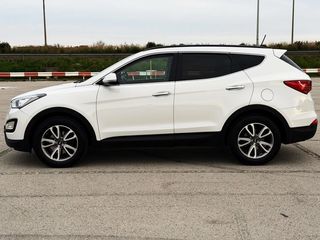 Hyundai Santa Fe 2.2 CRDi TECNO 4x4 7 PLAZAS con TECHO SOLAR, CUERO...