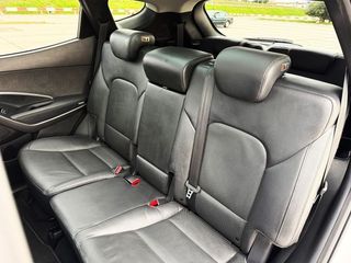 Hyundai Santa Fe 2.2 CRDi TECNO 4x4 7 PLAZAS con TECHO SOLAR, CUERO...