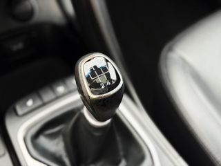 Hyundai Santa Fe 2.2 CRDi TECNO 4x4 7 PLAZAS con TECHO SOLAR, CUERO...