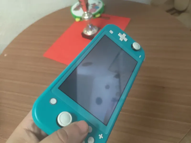Nintendo Switch Lite - Impecable !