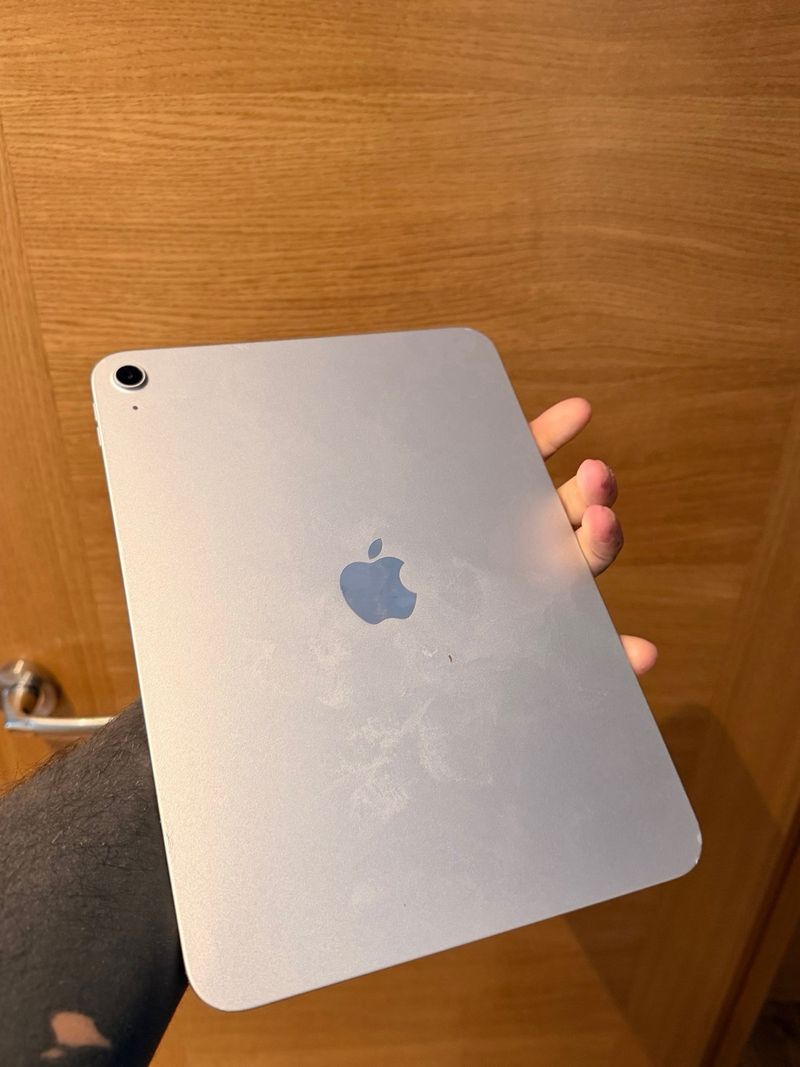 iPad Air (2022) Chip M1 - PARA PIEZAS (Bloqueo) afbeelding 2