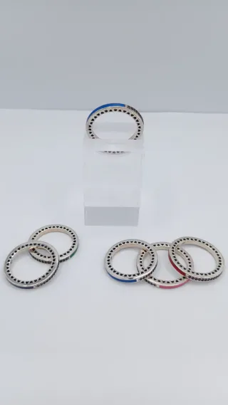 Anillo circonitas y esmaltado multicolor