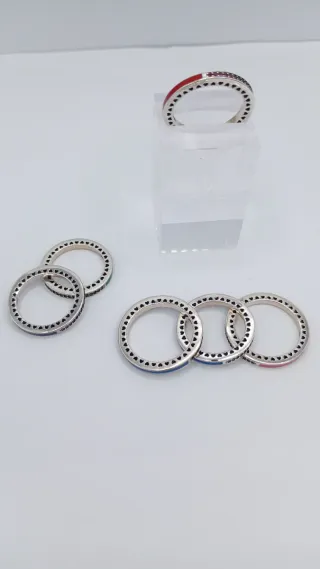 Anillo circonitas y esmaltado multicolor