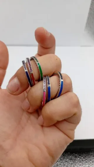 Anillo circonitas y esmaltado multicolor