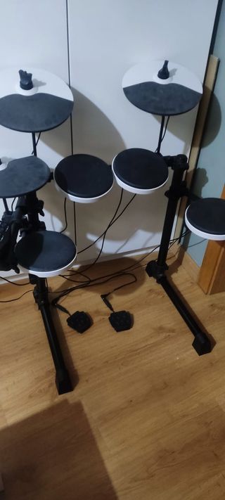 Batería Electrónica Alesis Debut Kit