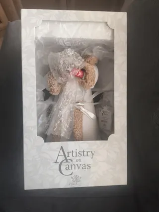 Figura Artística Artistry on Canvas