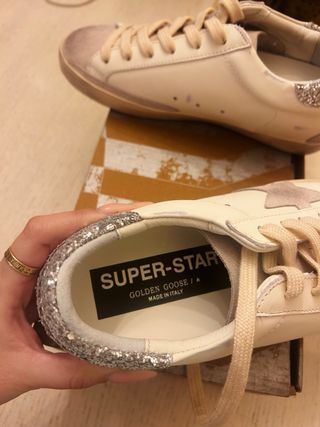 Zapatillas Golden Goose Superstar Beige/Plata.