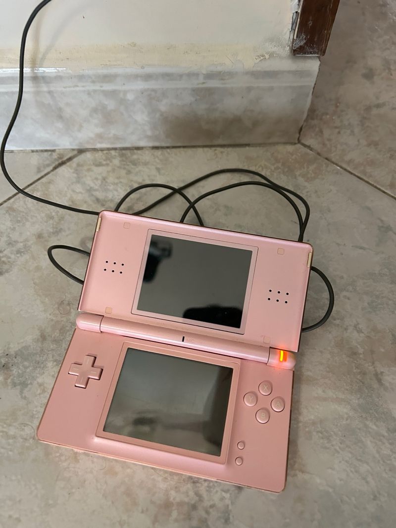 Nintendo DS Rosa con cargador original