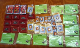 Lote de pins variados